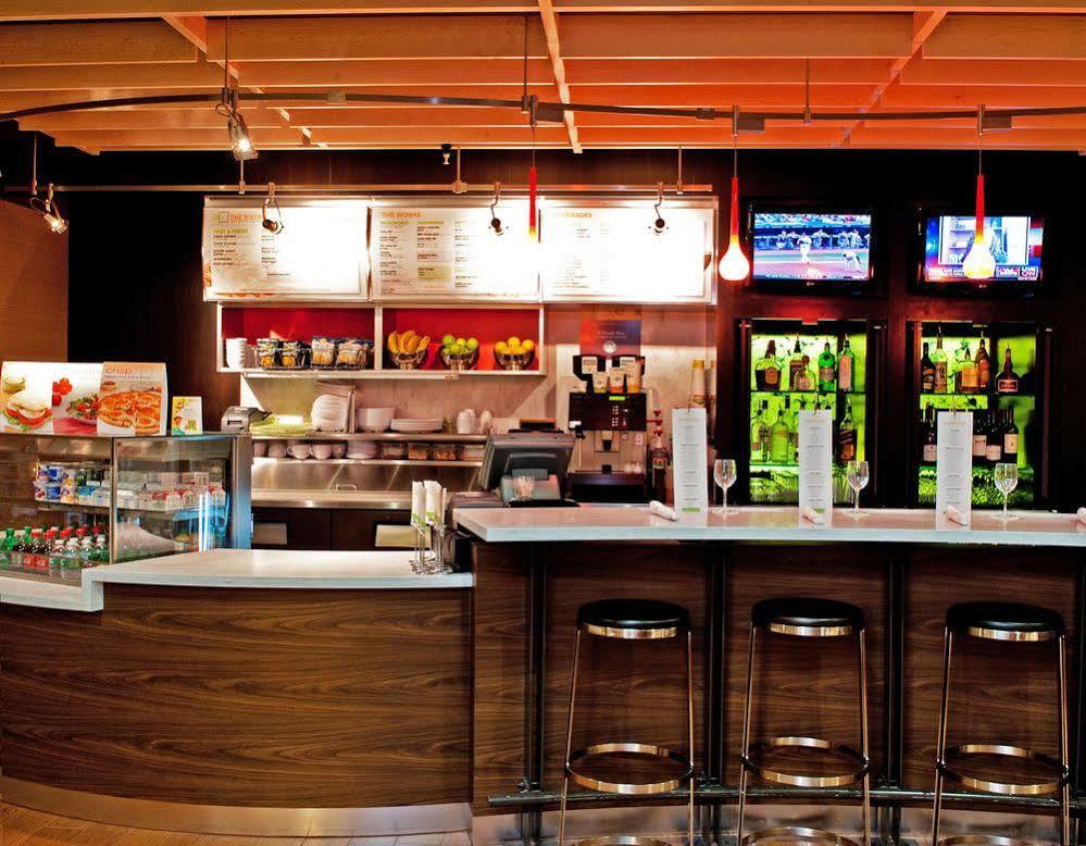 Courtyard By Marriott Norwich Hotel Bagian luar foto