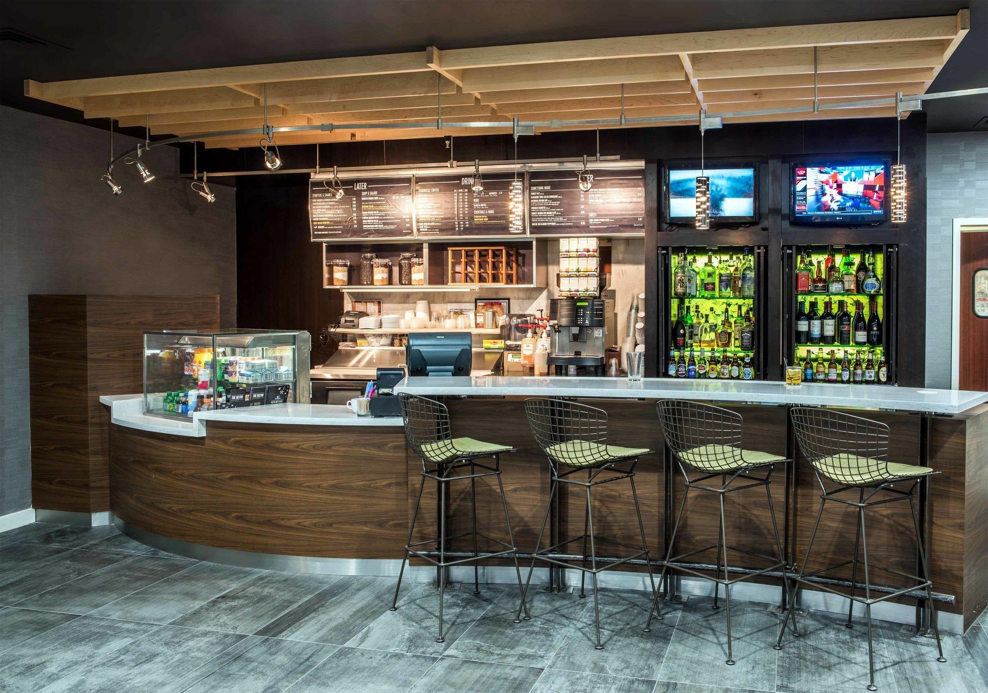 Courtyard By Marriott Norwich Hotel Bagian luar foto